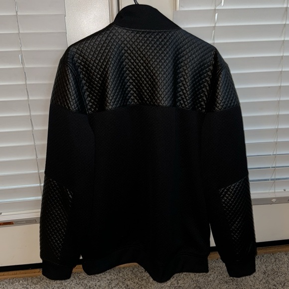 International concepts jacket - Picture 2 of 2